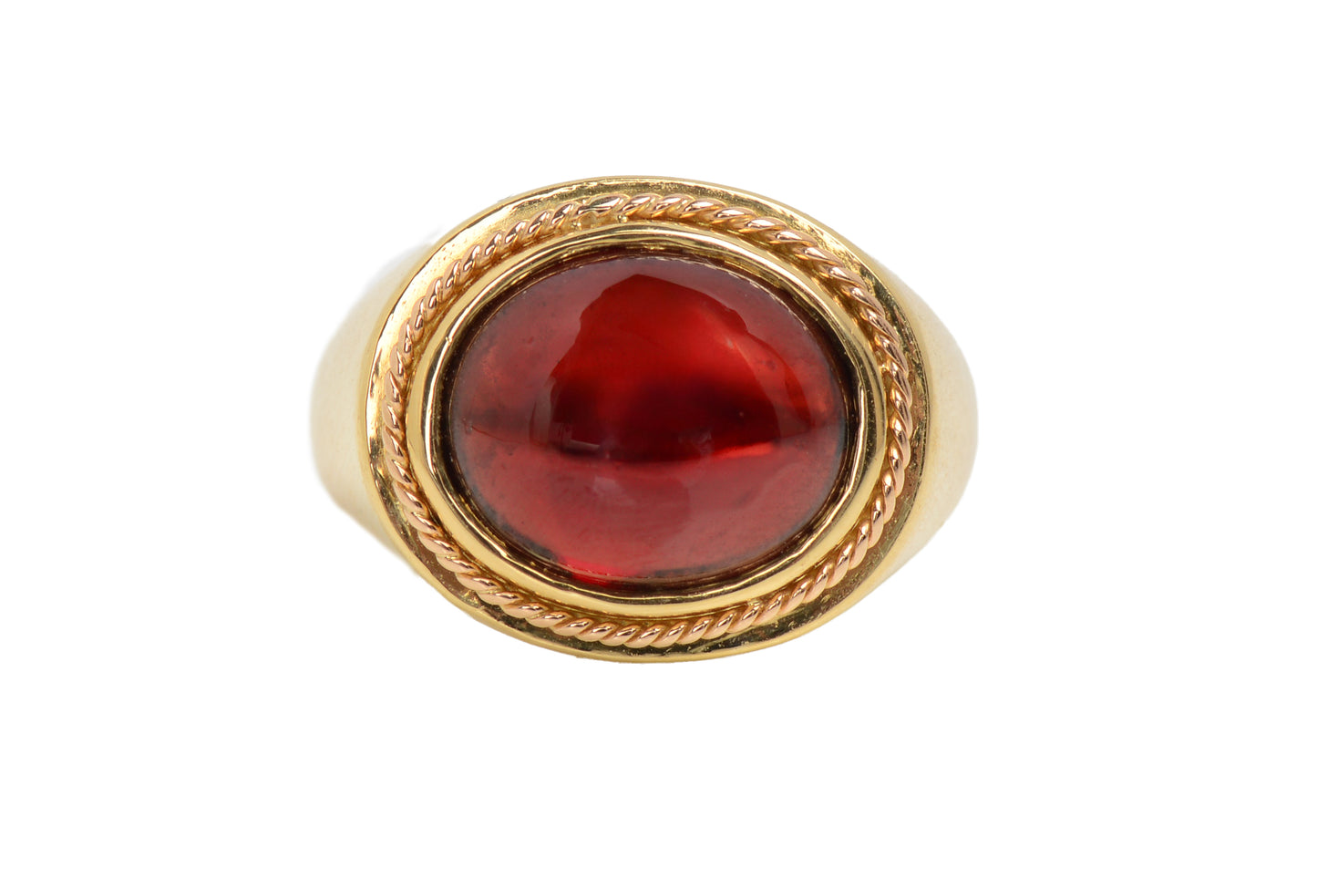 Vintage Cabochon Garnet 18k Gold RIng