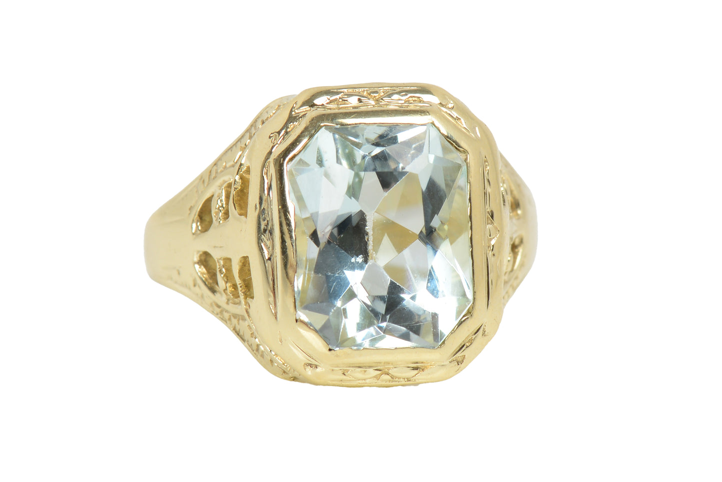 Serenity - Vintage Aquamarine Gold Ring
