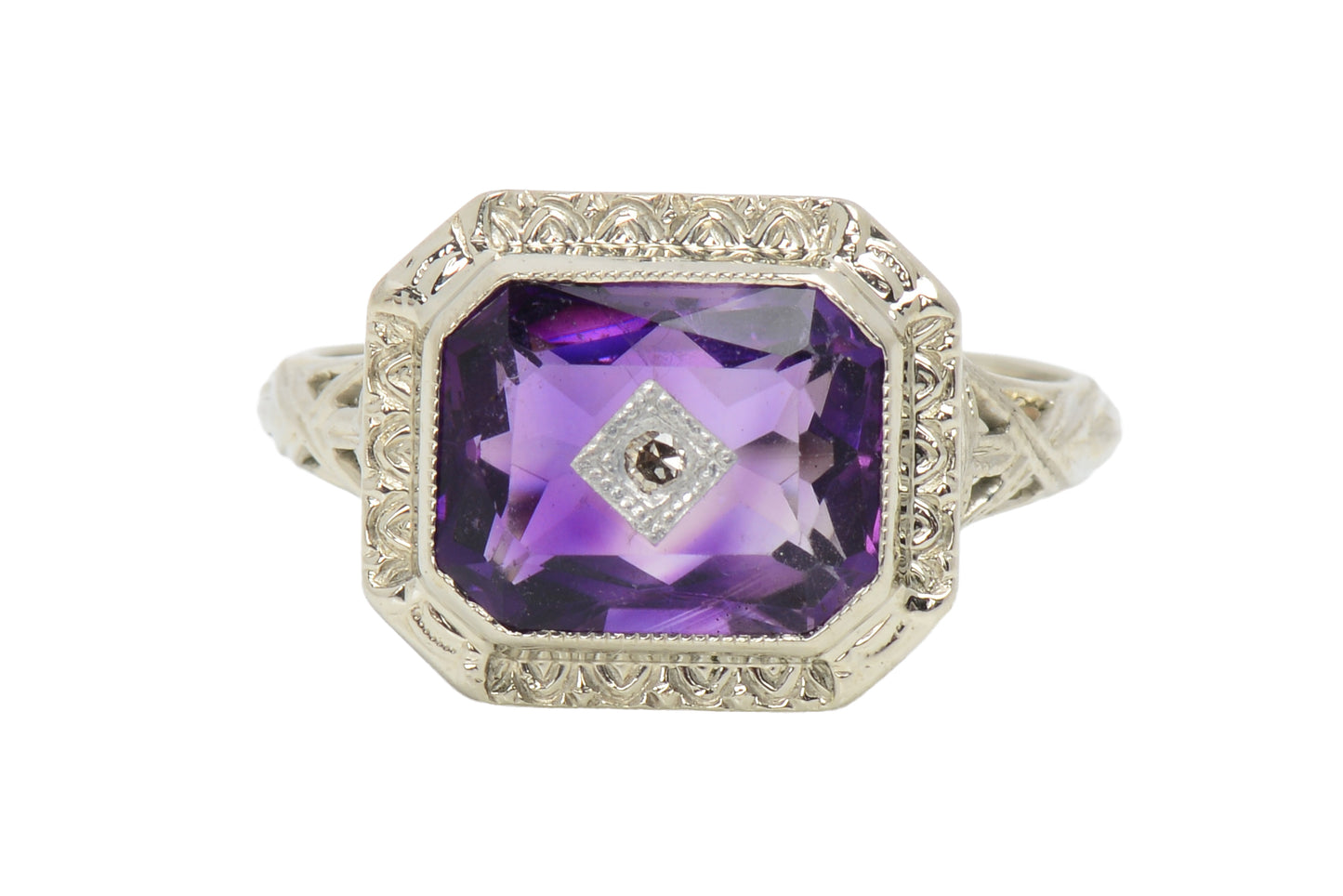 Noteable Vintage Art Deco Amethyst Filigree Ring