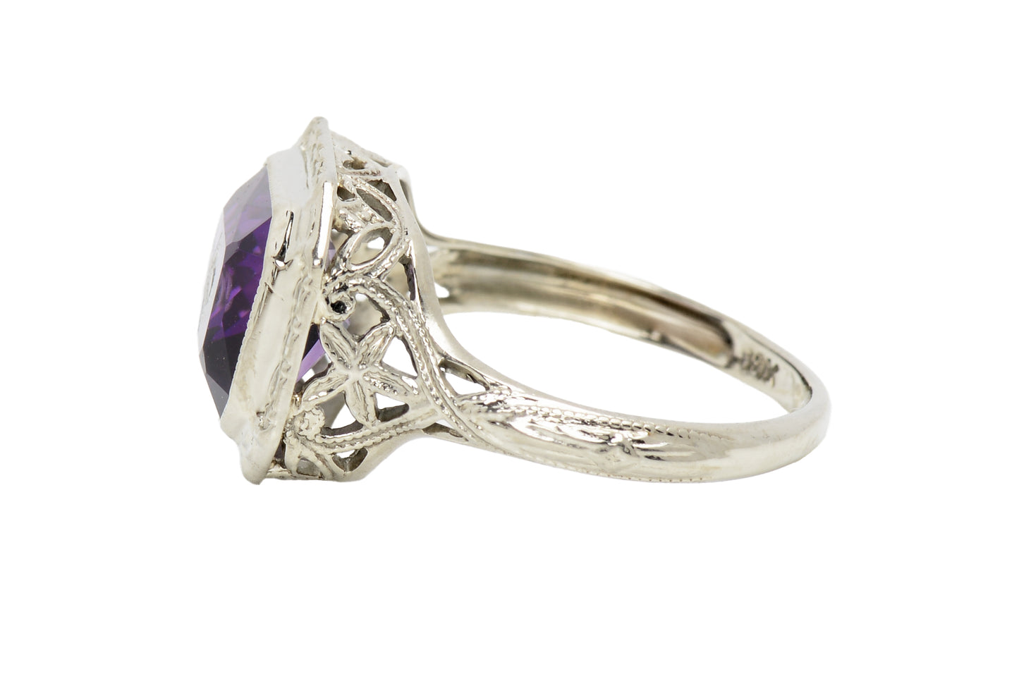 Noteable Vintage Art Deco Amethyst Filigree Ring