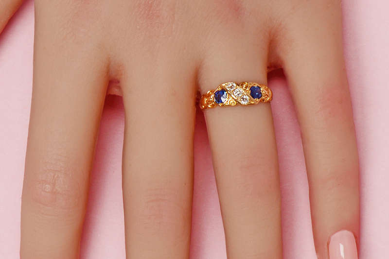 Sapphire Diamond Vintage Gold Ring