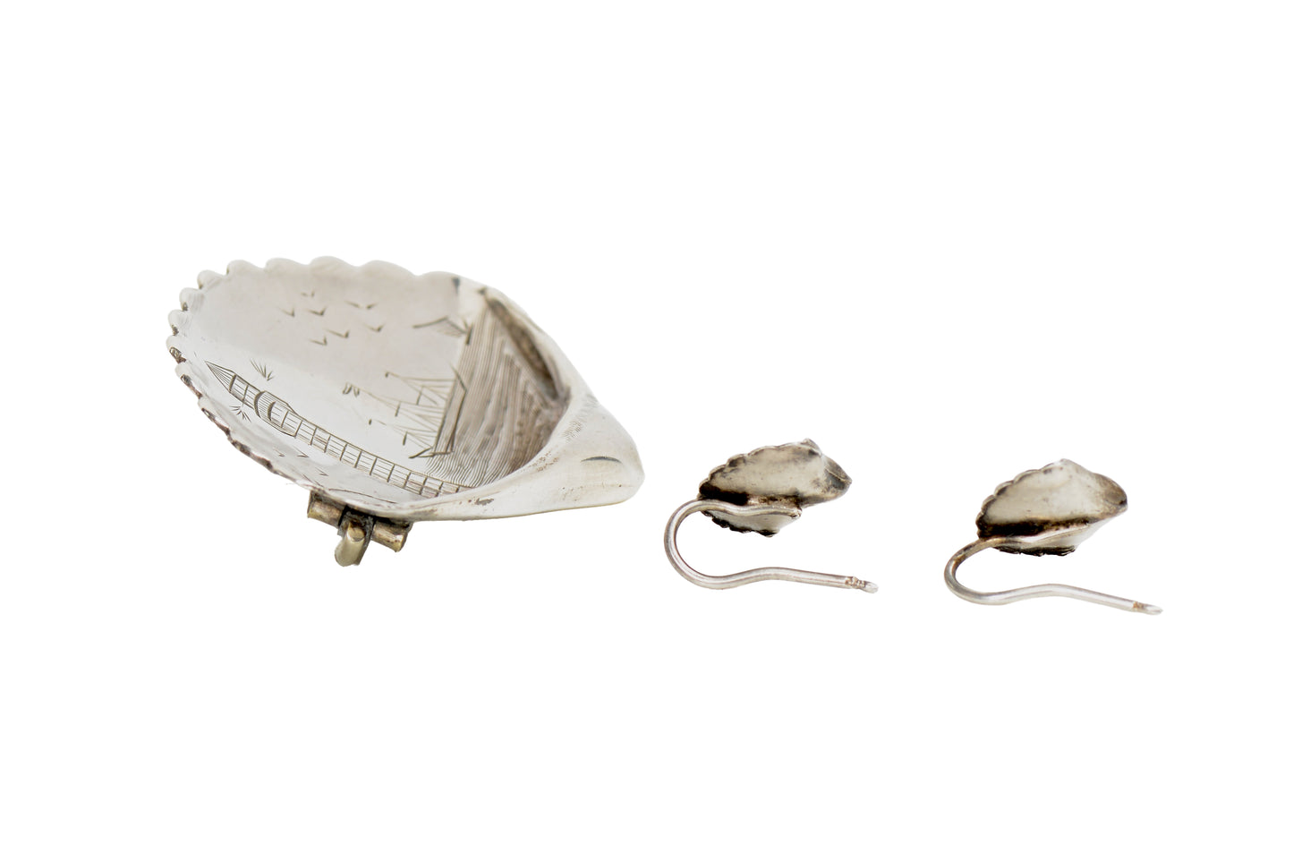 Silver Shell Motif Seascape Brooch & Earrings in box