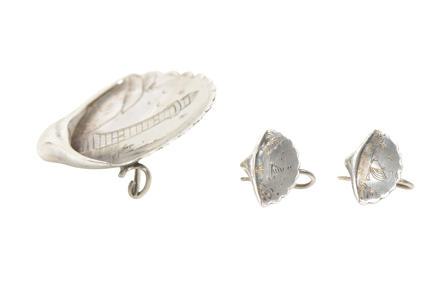 Silver Shell Motif Seascape Brooch & Earrings in box