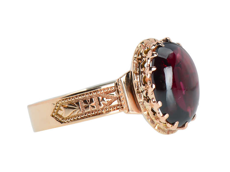 Victorian Garnet Rose Gold Ring Dated 1880