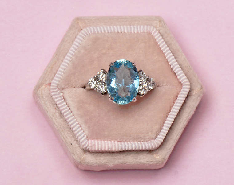 Sky Light - Aquamarine Diamond Ring