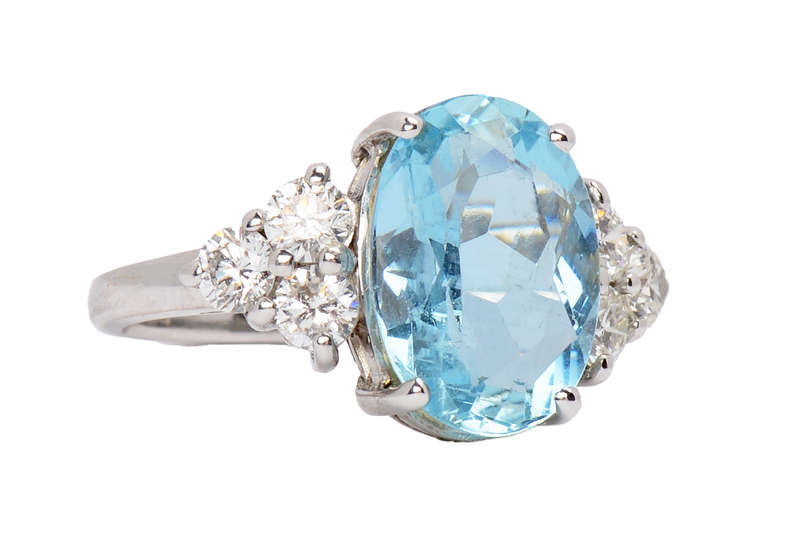 Sky Light - Aquamarine Diamond Ring