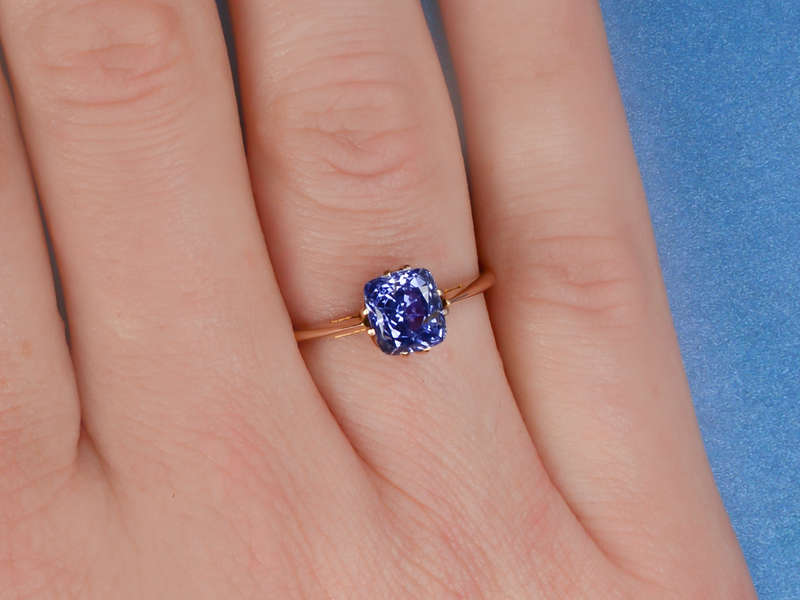 Antique Cornflower Blue Ceylon Sapphire Ring