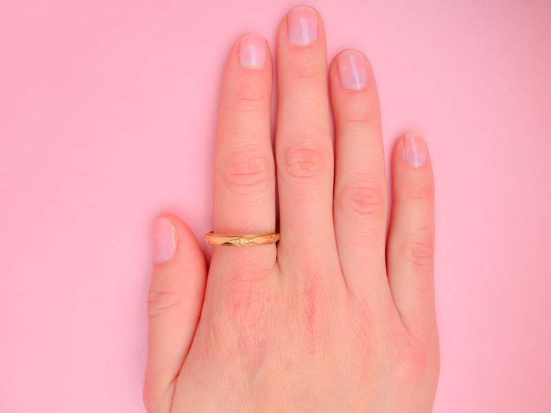 Men's ArtCarved Vintage Wedding Band