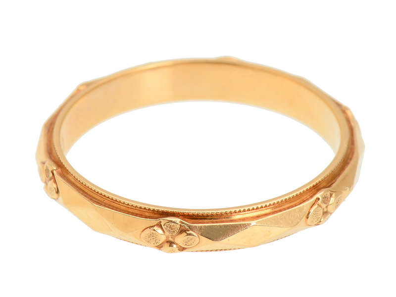 Men's ArtCarved Vintage Wedding Band