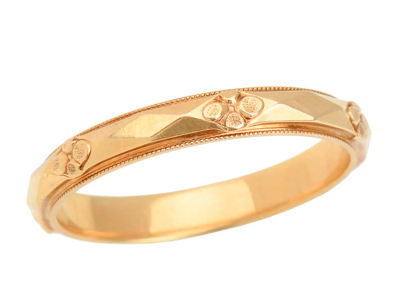 Men's ArtCarved Vintage Wedding Band