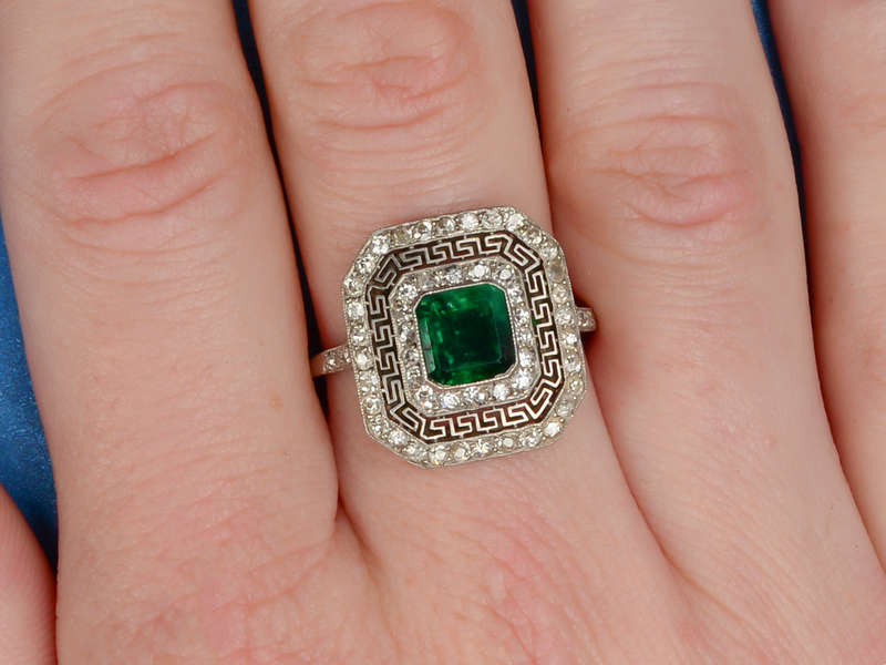 Art Deco Sublime - Emerald Diamond Ring