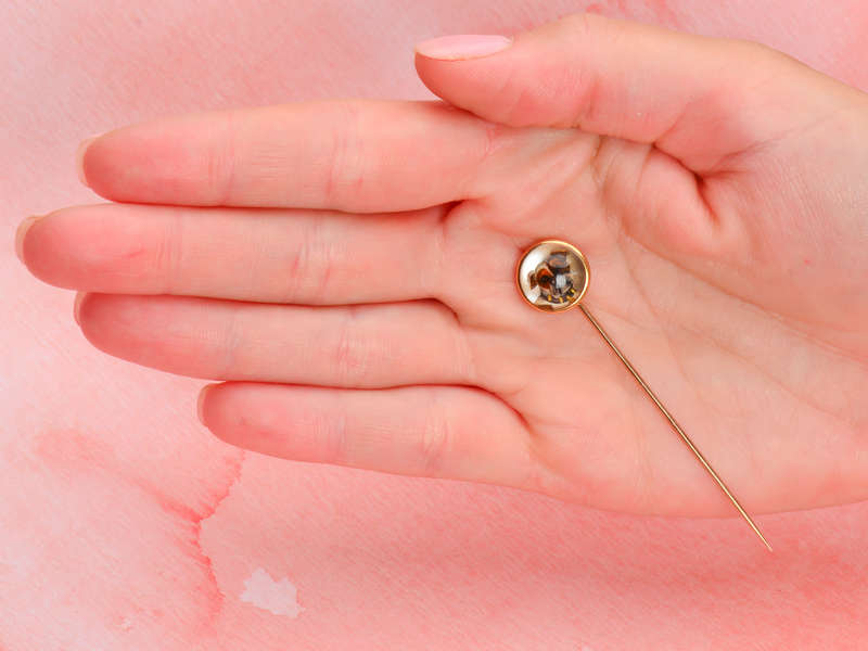 Antique Bulldog Essex Crystal Stickpin