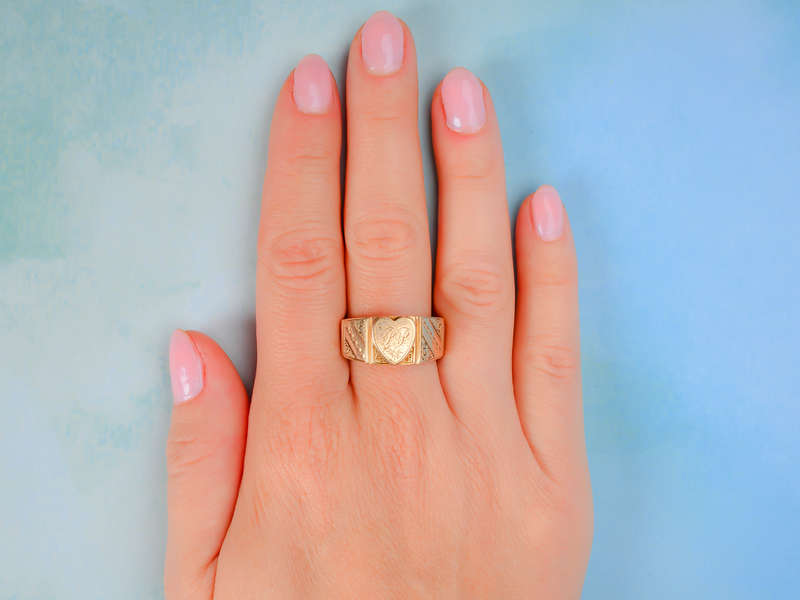 Edwardian Heart Throb - Cigar Band Ring
