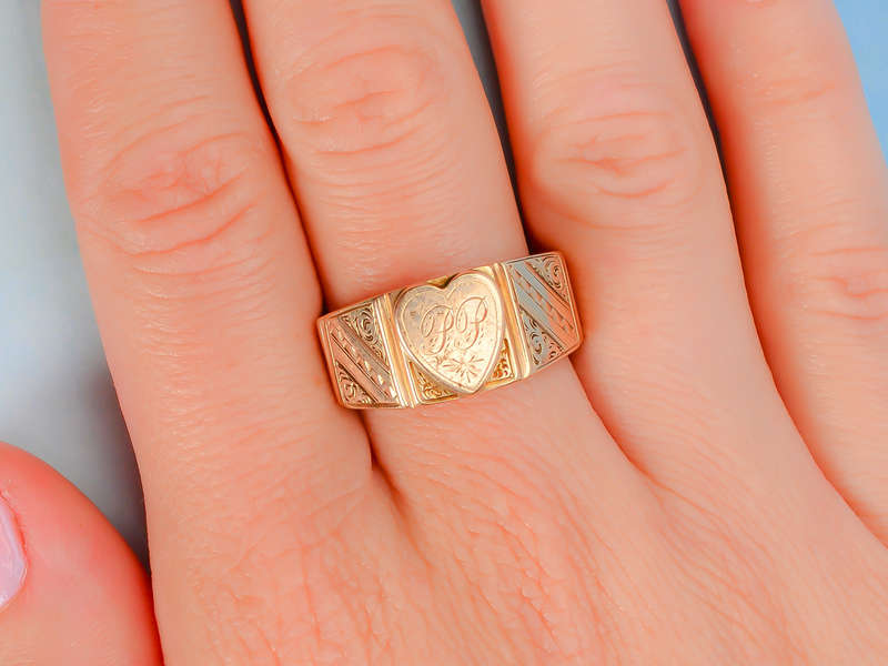 Edwardian Heart Throb - Cigar Band Ring