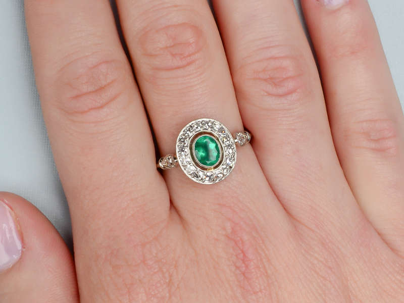 May Birthstone Emerald Ring - Art Deco Vibes