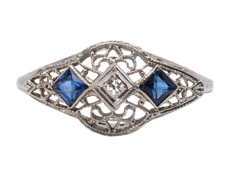 Filigree Finesse - Art Deco Sapphire Diamond Ring
