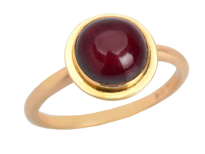 Garnet Cabochon Ring in Gold