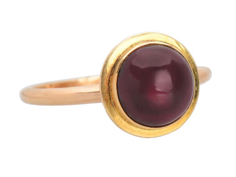 Garnet Cabochon Ring in Gold