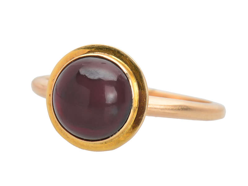 Garnet Cabochon Ring in Gold