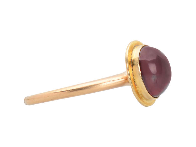 Garnet Cabochon Ring in Gold