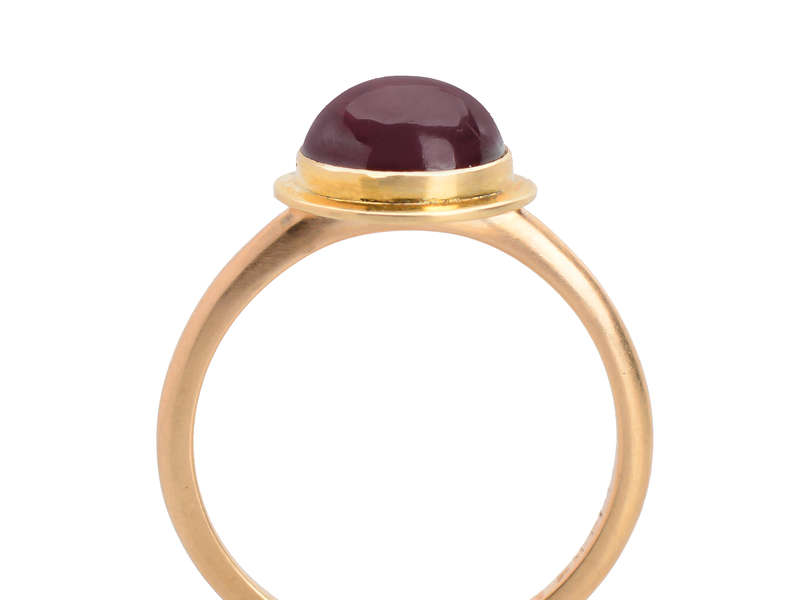 Garnet Cabochon Ring in Gold