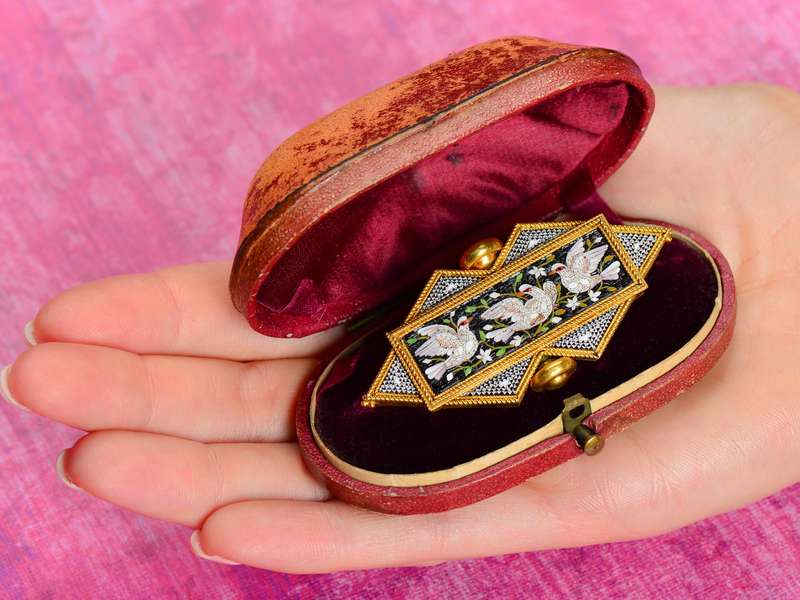 Exceptional Micro Mosaic Brooch of Doves - Original Box