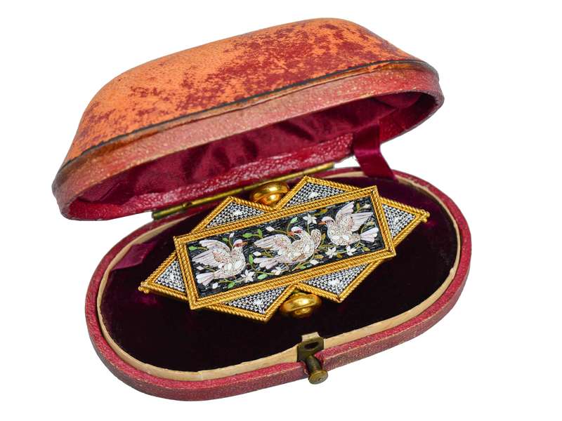 Exceptional Micro Mosaic Brooch of Doves - Original Box
