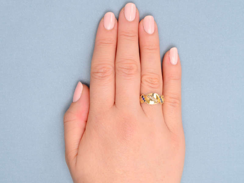 Momentum - 1905 Antique Sapphire Diamond Ring