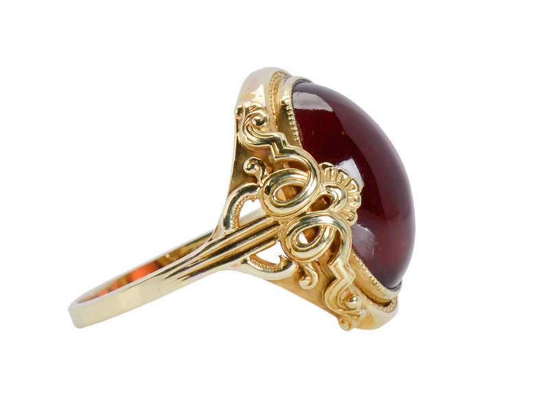 Ornamental Cabochon Garnet Gold Ring