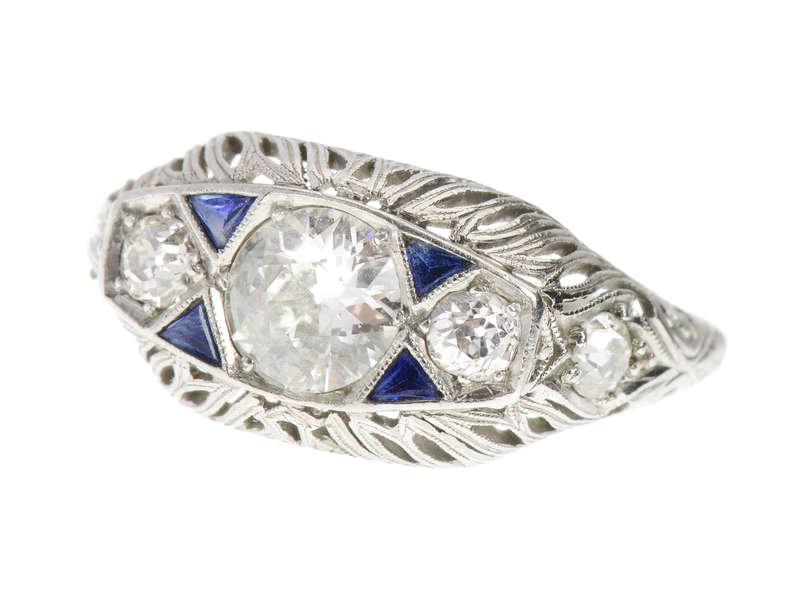 Fine Three Diamond Platinum Art Deco Trilogy Ring