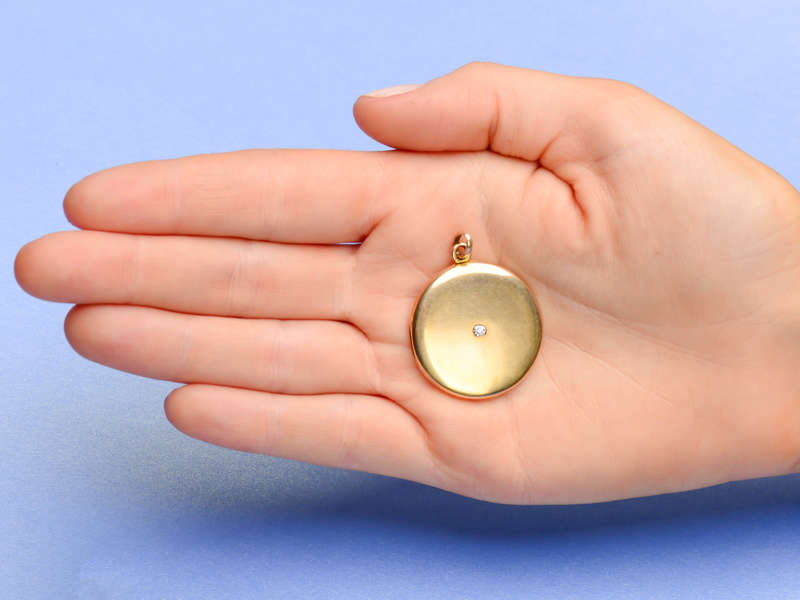 Photo Realism - Antique Diamond Locket Pendant