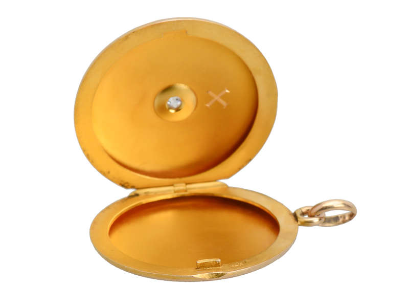 Photo Realism - Antique Diamond Locket Pendant