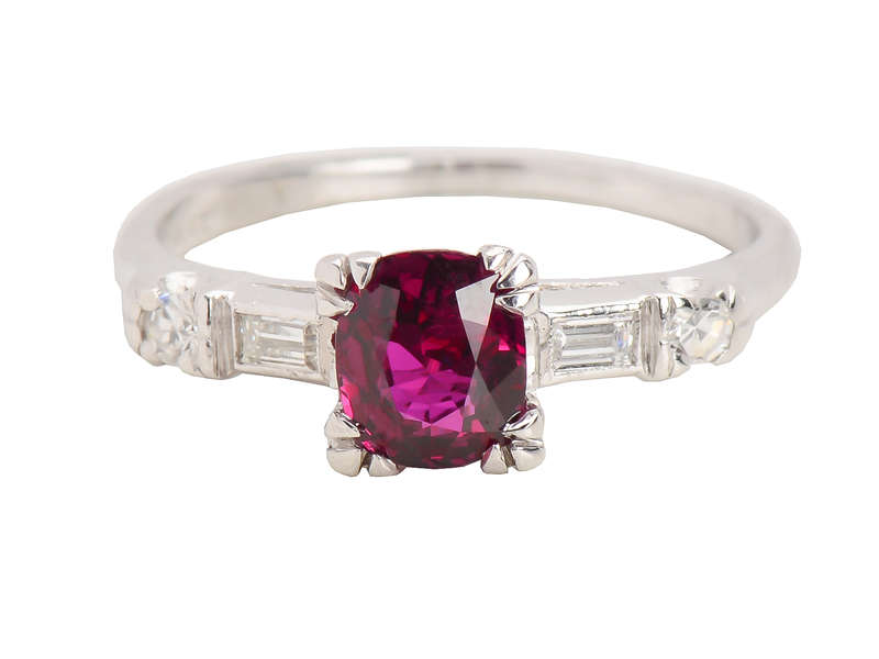 Rubicund Classic - Vintage Diamond Ring