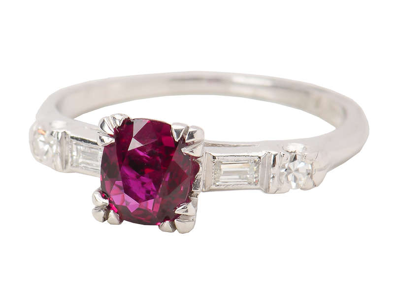 Rubicund Classic - Vintage Diamond Ring