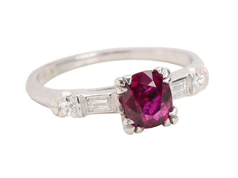 Rubicund Classic - Vintage Diamond Ring