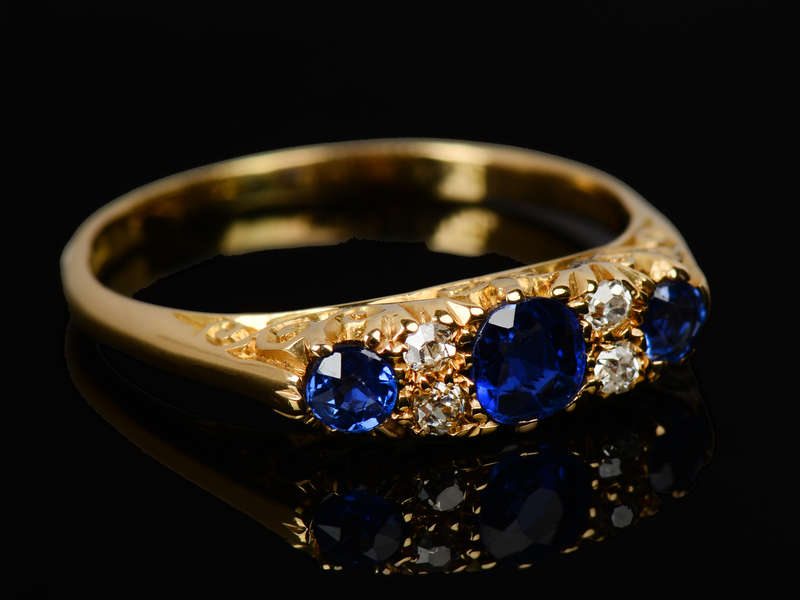 Joyful Gems - Trilogy Sapphire Antique Ring