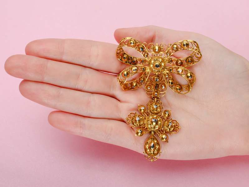 Splendid Sun - Georgian Iberian Diamond Pendant Brooch