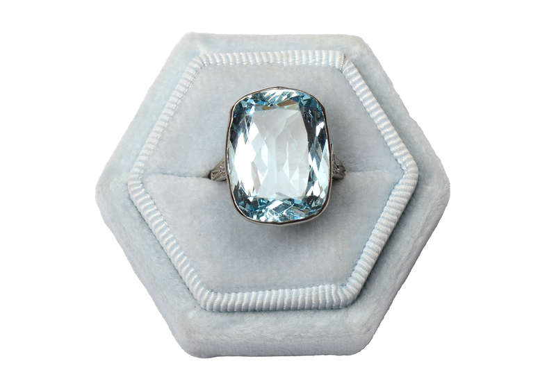 Sublime Art Deco Huge Aquamarine Solitaire Ring