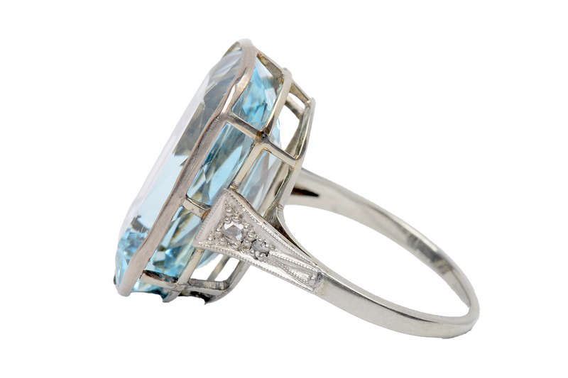 Sublime Art Deco Huge Aquamarine Solitaire Ring