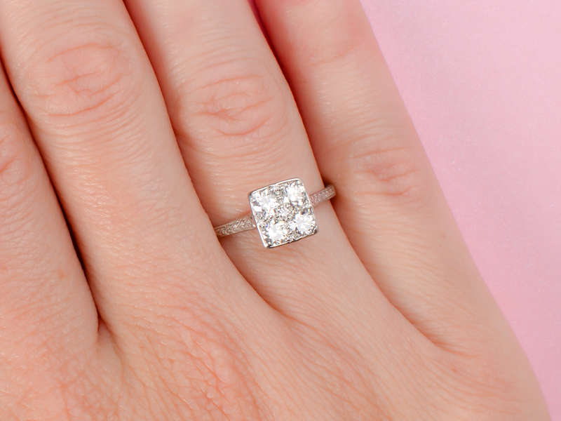 Antique Diamond Platinum Art Deco Engagement Ring