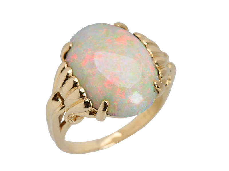 Red Delicious - Fine Australian Opal Retro Gold Ring