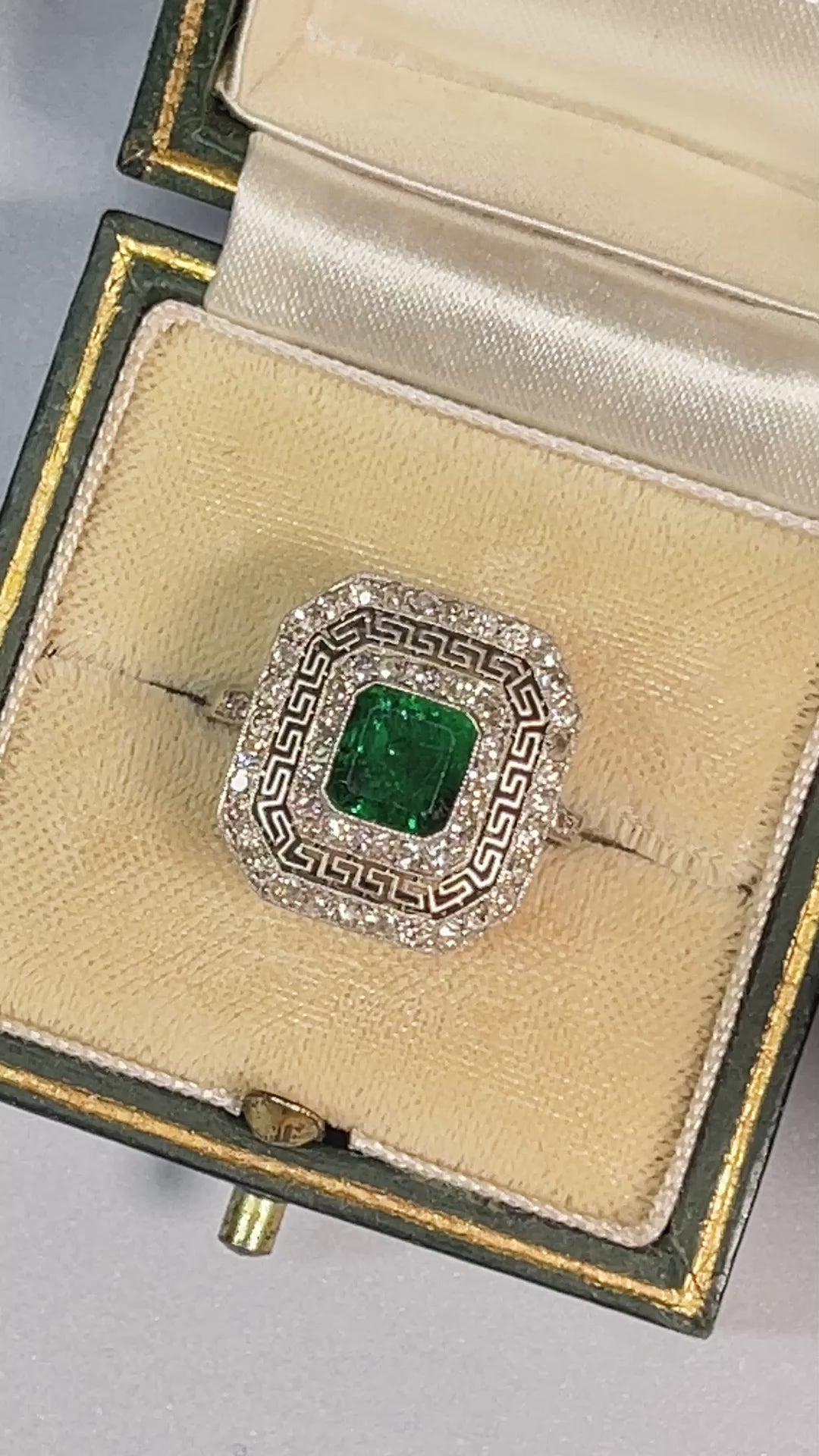 Art Deco Sublime - Emerald Diamond Ring