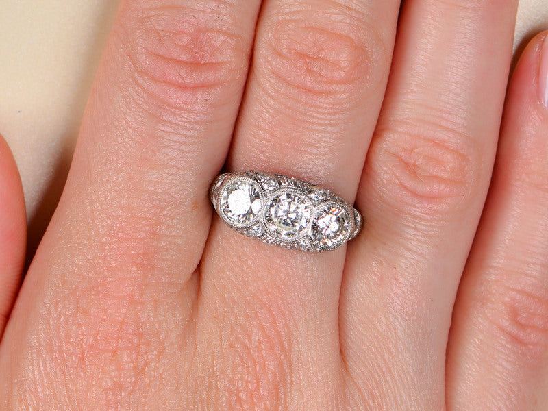 
                      
                        Outstanding Three Stone Diamond Trilogy Ring 2.89 C.
                      
                    