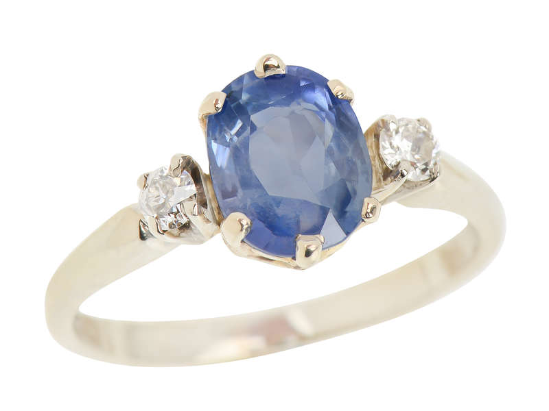 
                      
                        No Heat Ceylon Sapphire Diamond Ring
                      
                    