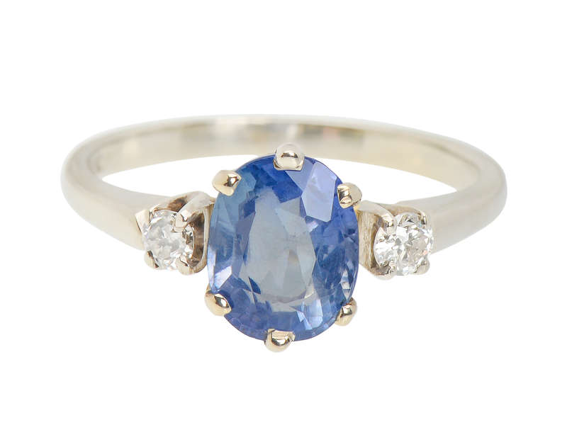 
                      
                        No Heat Ceylon Sapphire Diamond Ring
                      
                    
