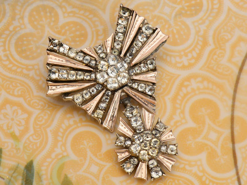
                      
                        French Black Dot Paste Pendant Brooch
                      
                    