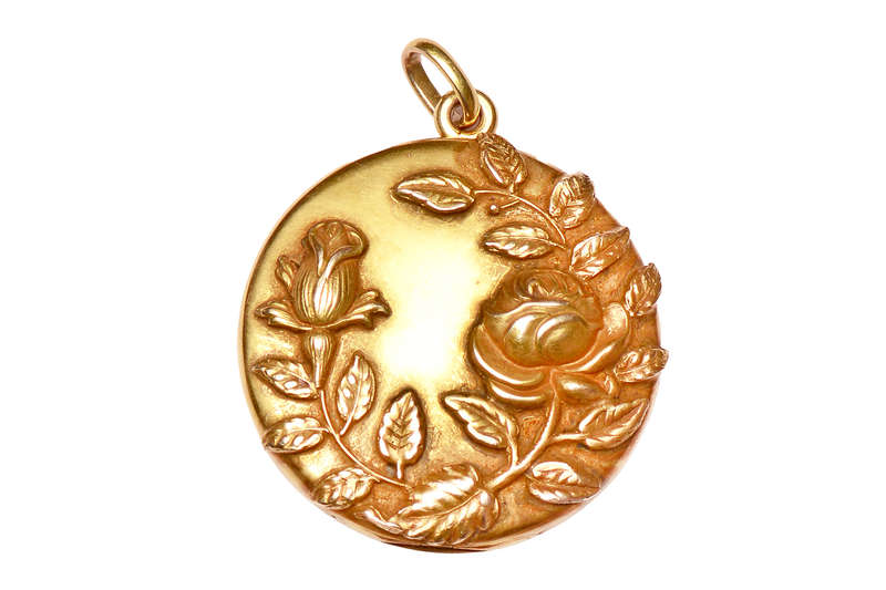 Antique Rose Motif 14k Photo Locket