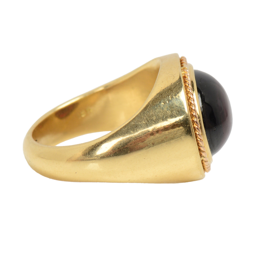 
                      
                        Vintage Cabochon Garnet 18k Gold RIng
                      
                    