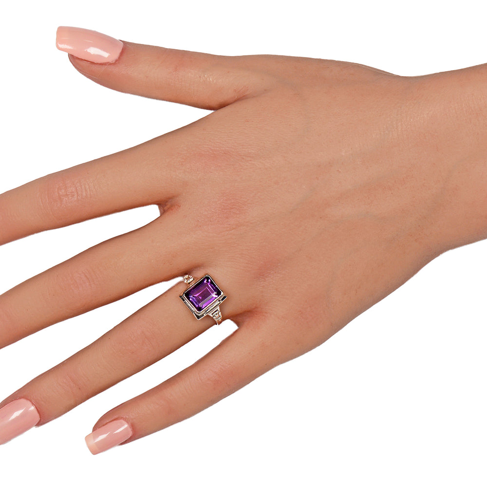 
                      
                        Art Deco Aesthetic Amethyst White Gold Ring
                      
                    