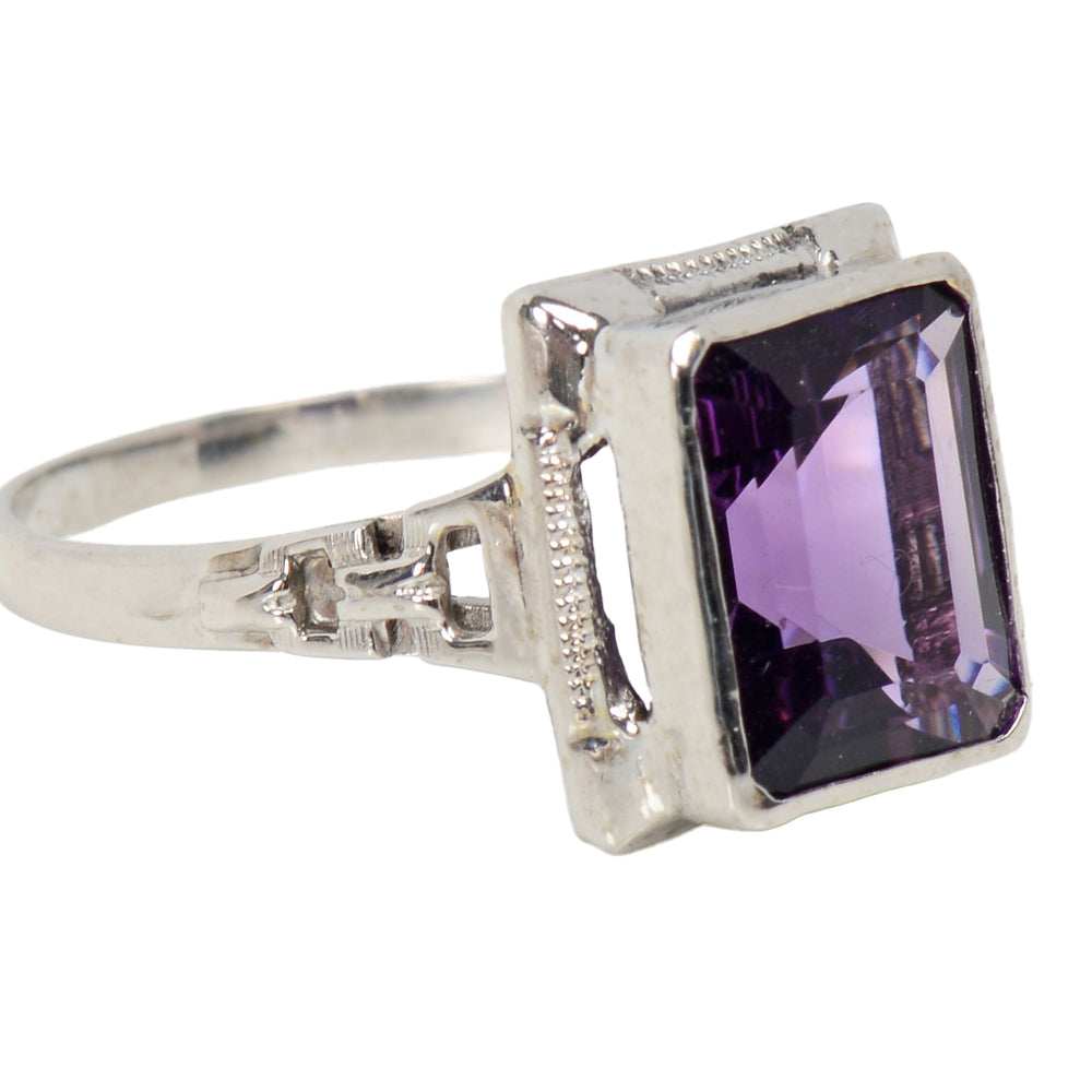 
                      
                        Art Deco Aesthetic Amethyst White Gold Ring
                      
                    